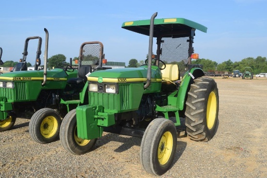 JD 5300 2WD CANOPY