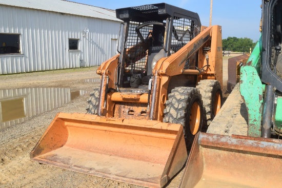 CASE 70XT SKID STEER