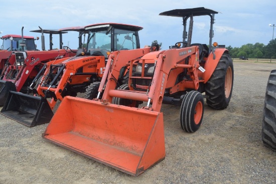 KUBOTA M7040 2WD CANOPY W/LDR