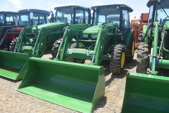 JD 5055E 4WD C/A W/LDR