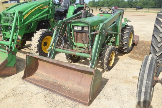 JD 650 4WD W/ LDR AND CUTTER W/ SHAFT