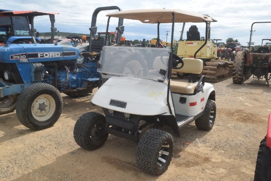 EZ GO GOLF CART NEW BATTERY