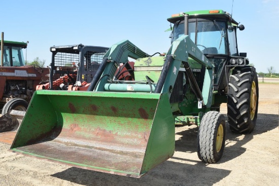JD 2955 2WD C/A W/ LDR