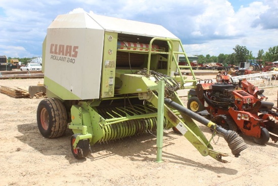 CLAAS ROLLANT 240 ROUND BALER