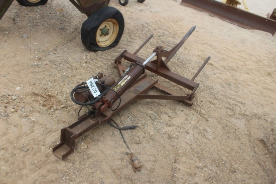 TRUCK BED HAY FORK