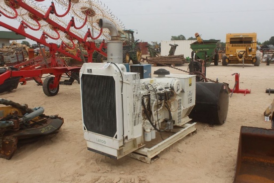 LATCO F108CD1 GENERATOR AND FUEL TANK