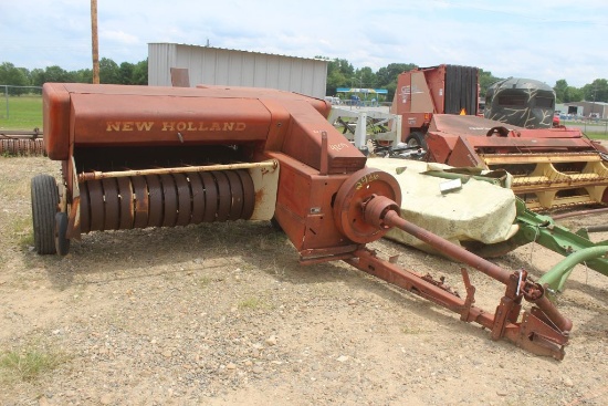 NH HAYLINER SQUARE BALER