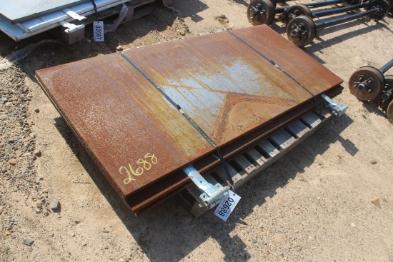 TRAILER DOORS