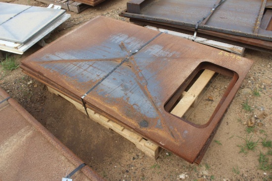 TRAILER DOORS