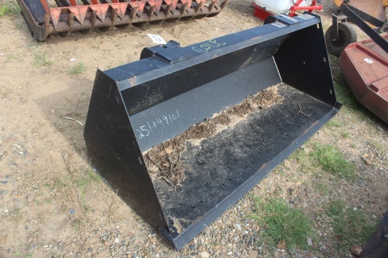 TRACTOR BUCKET