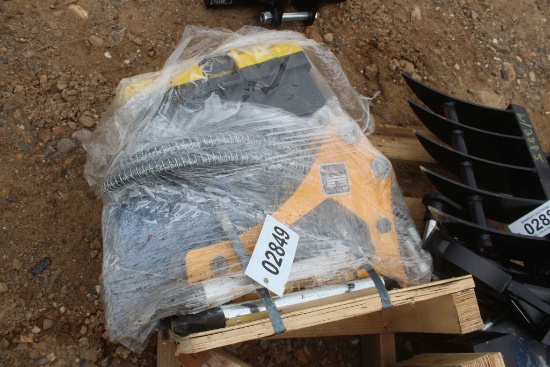CRUSHING HAMMER