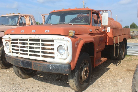 FORD GAS WATER TRUCK NO TITLE