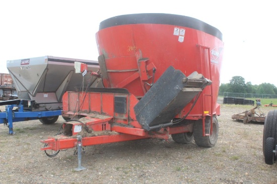 KUHN KNIGHT FEED MIXER