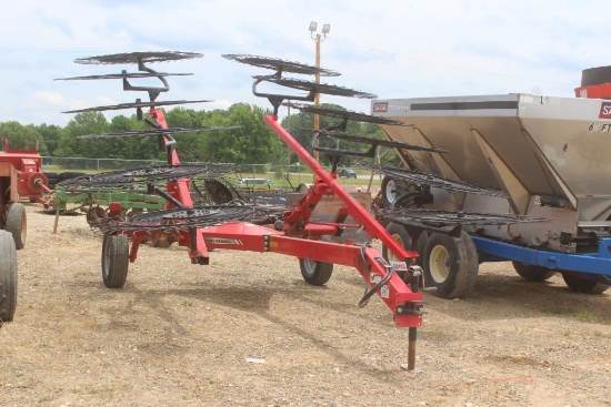 MF 12 WHEEL HAY RAKE