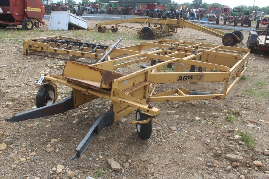 SQUARE BALE ACUMULATOR