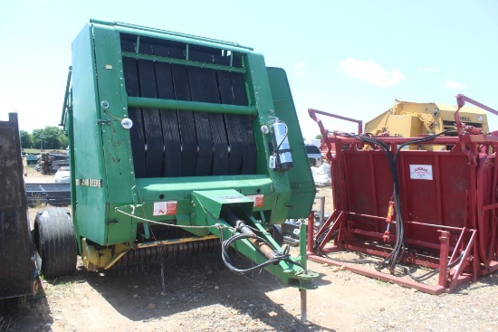 JD 535 ROUND BALER