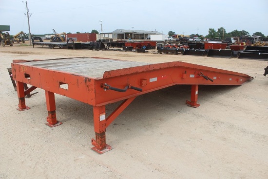 LOADING RAMP