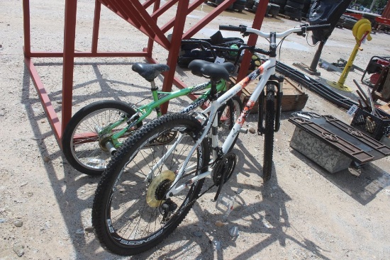 2 BIKES