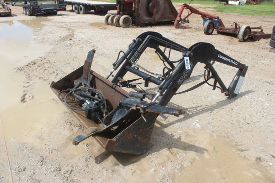 FARMTRAC 5140M LOADER W/BRACKETS