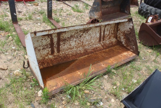 TRACTOR BUCKET