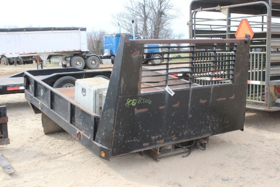 BENCO DUMP BED W/ TOOL BOXES