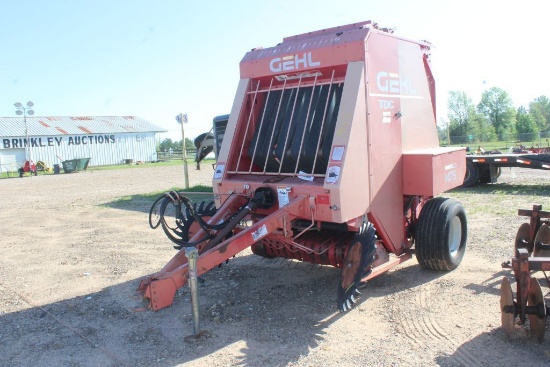 GEHL 1475 ROUND BALER W/MONITOR