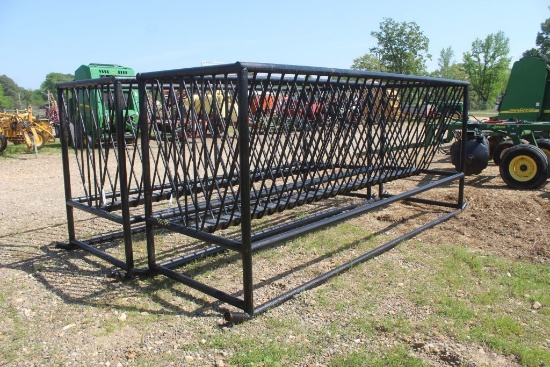 HAY FEEDER