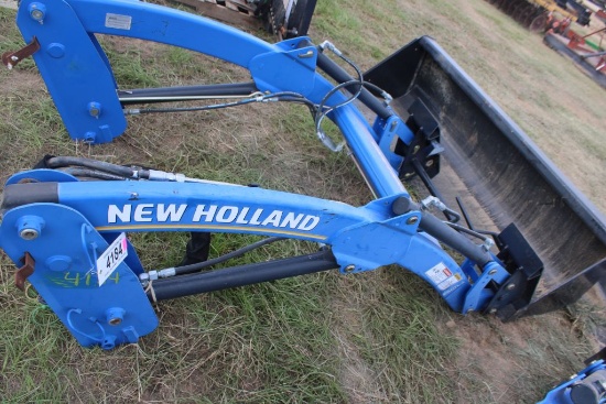 New Holland 250tla Ldr W/Bucket