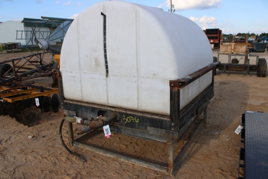 800 Gallon Water Tank