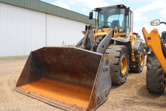 2010 Volvo L7of Wheel Loader W/ Bucket, C/A 4wd