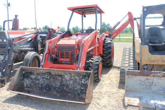 Kubota L48 W/L48 Ldr W/Canopy And Backhoe Attachment 1504hrs (Hours Are Not Guaranteed)