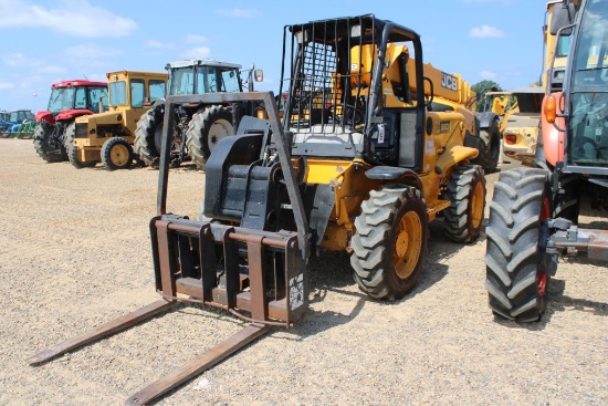 Jcb 520 Telehandler W/Pallet Forks And Bucket