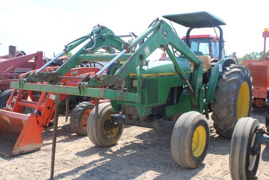 JOHN DEERE 5300 W/520 LDR AND FORKS, CANOPY 2WD 3620HRS (WE DO NOT GUARANTEE HOURS)