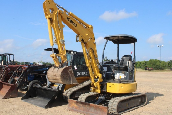 Kobelco Mini Excavator 233.4hrs (We Do Not Guarantee Hours)