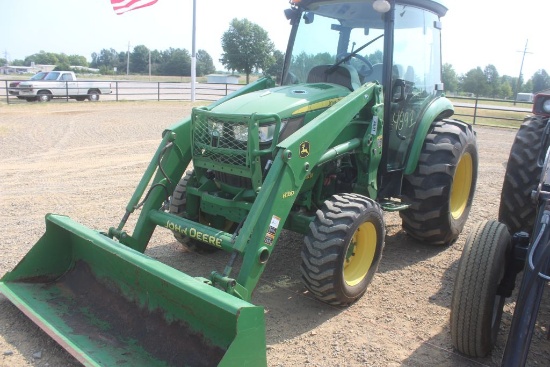 JOHN DEERE 4044R W/LOADER 4WD C/A 1225 HOURS