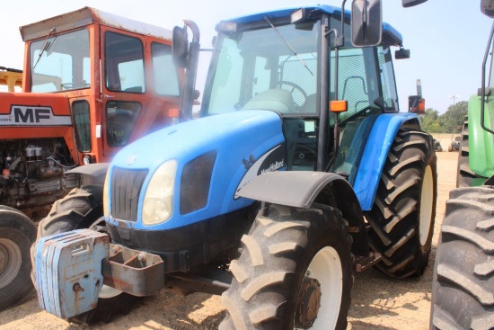 NEW HOLLAND TL100A C/A 4WD 683.3HRS (WE DO NOT GUARANTEE HOURS)
