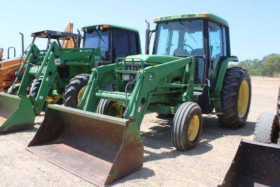 JOHN DEERE 6400 C/A 2WD W/LDR AND BUCKET