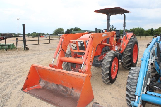 Kubota M7060 Canopy 4wd W/La1154 Ldr And Bucket