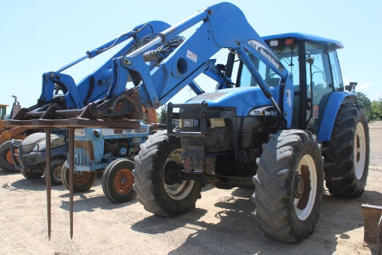 NEW HOLLAND TM130 C/A 4WD W/62LBLDR AND HAY SPEAR 4267HRS (WE DO NOT GUARANTEE HOURS)