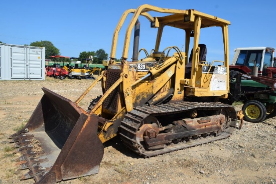 Caterpillar 939 Track Bull Dozer Salvage