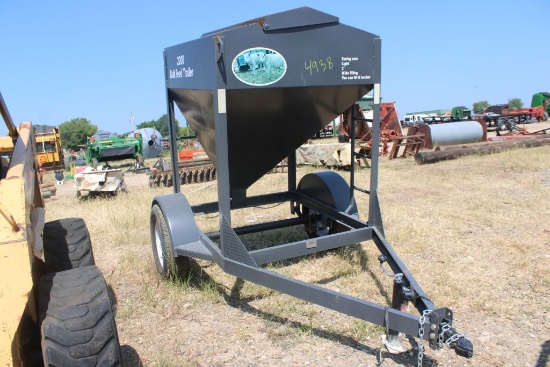 Bumper Pull Bulk Feed Trailer