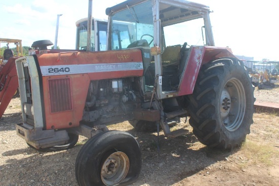 MASSEY FERGUSON 2640 C/A 2WD SALVAGE TRACTOR