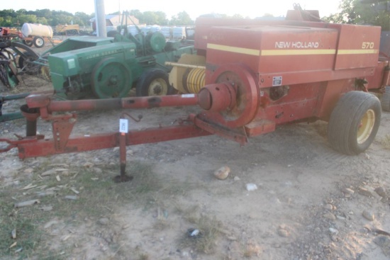 NEW HOLLAND 570 SQUARE BALER