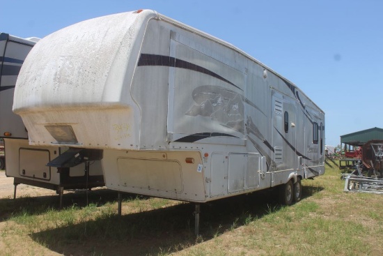 Keystone 5th Wheel Camper W/Title