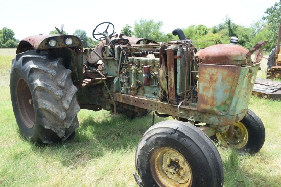 SALVAGE JOHN DEERE 4020 2WD