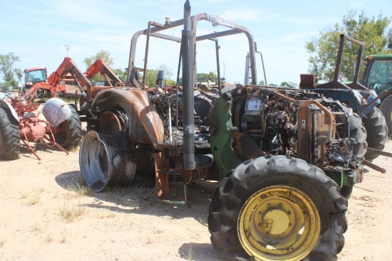 SALVAGE JOHN DEERE 6330 C/A 4WD BURNT