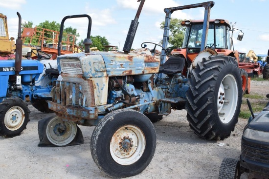 SALVAGE FORD 4000 ROPS 1053HRS (WE DO NOT GUARANTEE HOURS) NEEDS INJECTOR PUMP