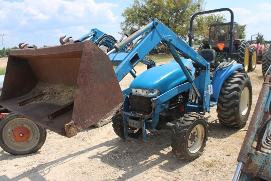 SALVAGE NEW HOLLAND 4WD W/ROPS LDR AND BUCKET