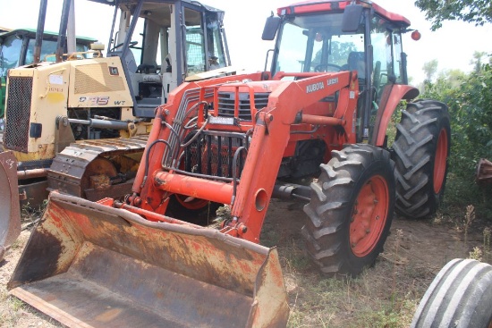 SALVAGE KUBOTA M9000 C/A W/LDR (RUNS AND DRIVES)