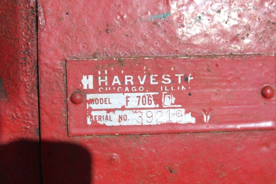 Salvage Farmall 706 Terp Tractor (Hole In Engine Block)